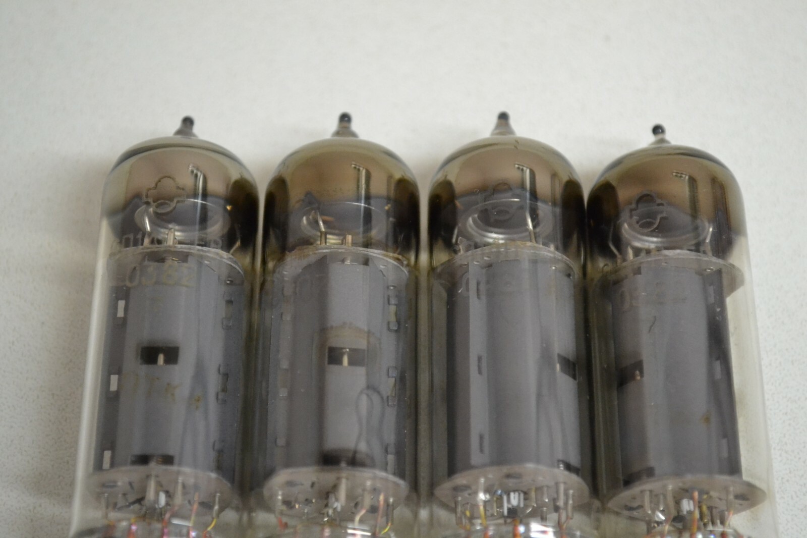 4pcs 6P14P-EV Matched Quad Gold Grid tube EL84 6BQ5 Strong - Image 4
