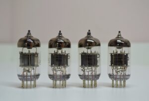 4pcs 6N1P-EV MATCHED QUAD Used Tube ECC88 E88CC 6DJ8 6922 GARANTY WORKING