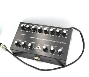Cobra Galaxy Uniden Stryker Magnum 8 Band Microphone Sound EQ Noise Gate 4pin